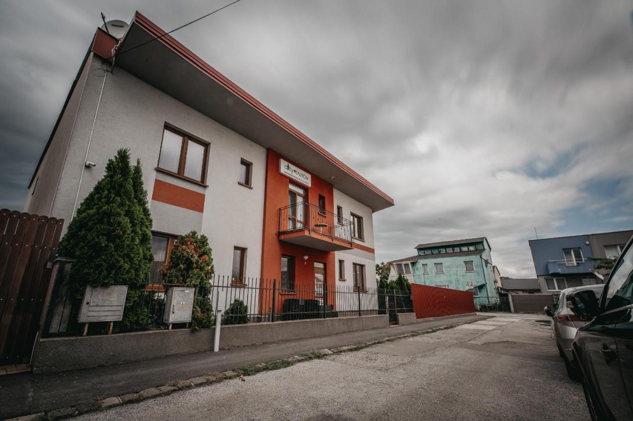 City Penzion Hotel Kassa Kültér fotó