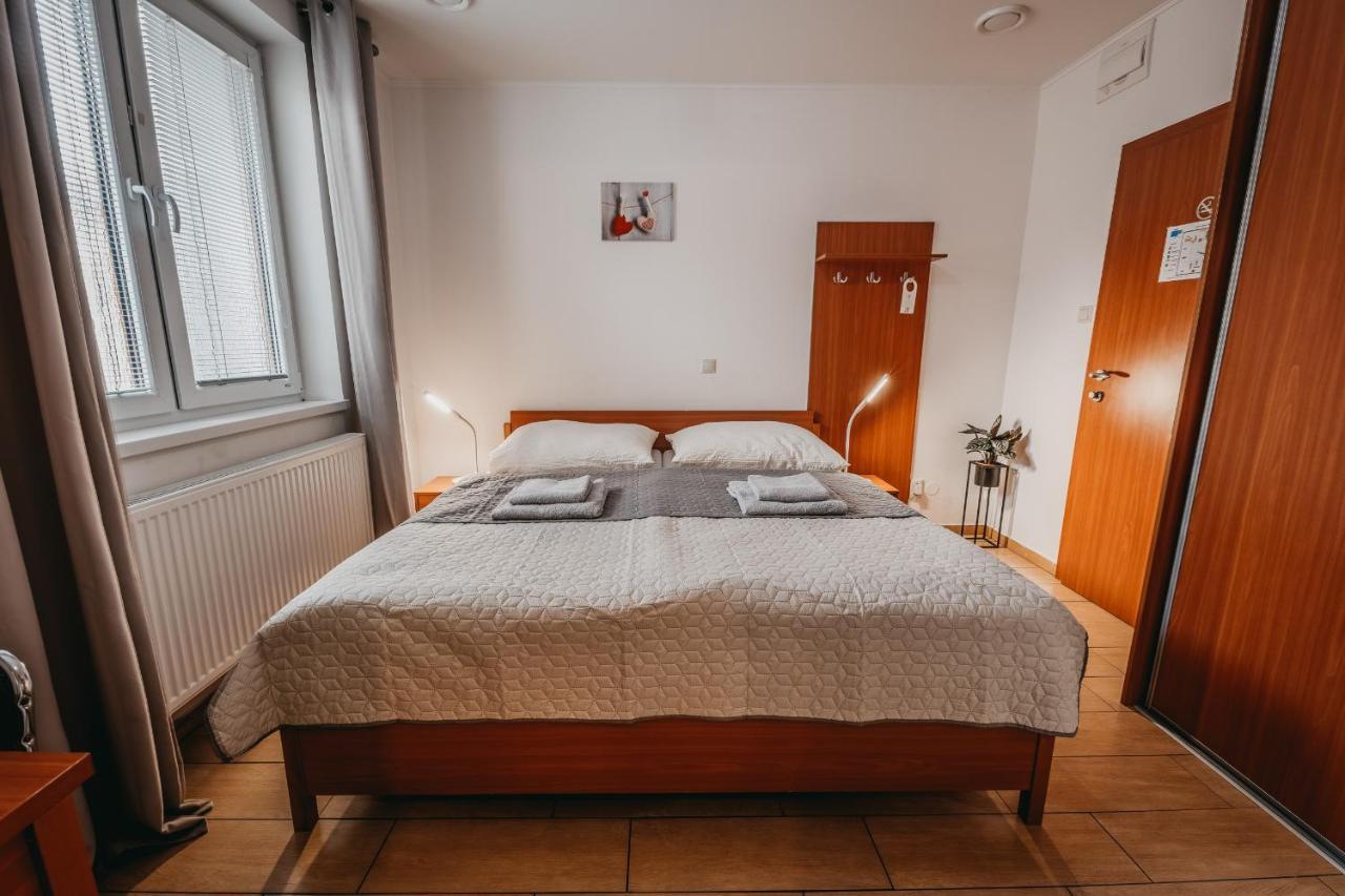 City Penzion Hotel Kassa Kültér fotó
