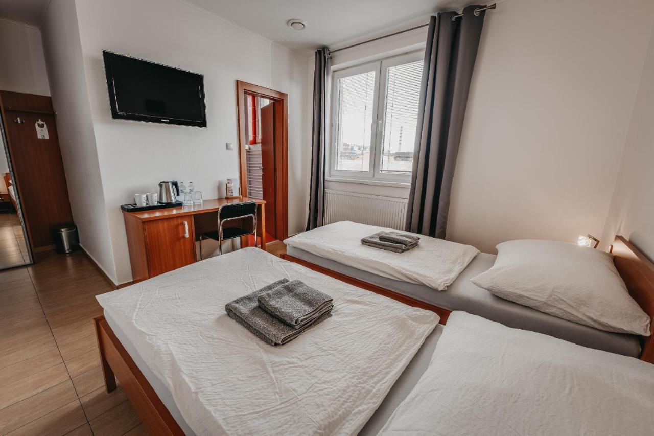 City Penzion Hotel Kassa Kültér fotó