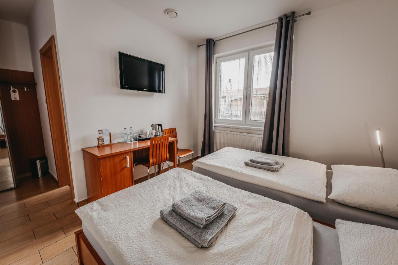 City Penzion Hotel Kassa Kültér fotó