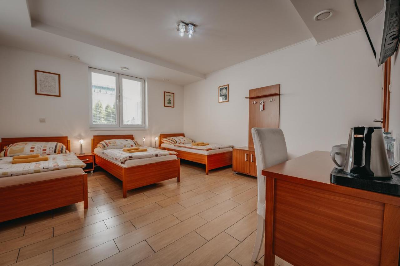City Penzion Hotel Kassa Kültér fotó