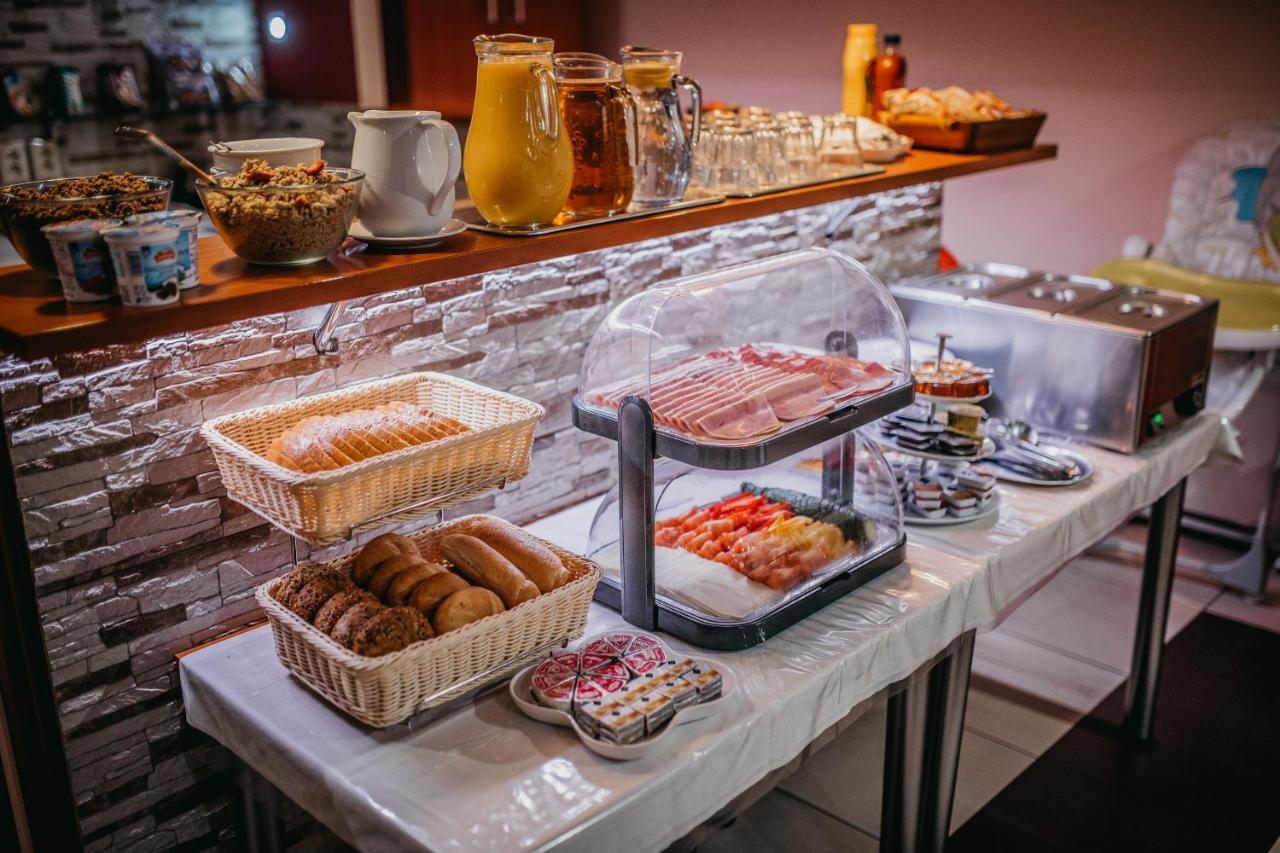 City Penzion Hotel Kassa Kültér fotó