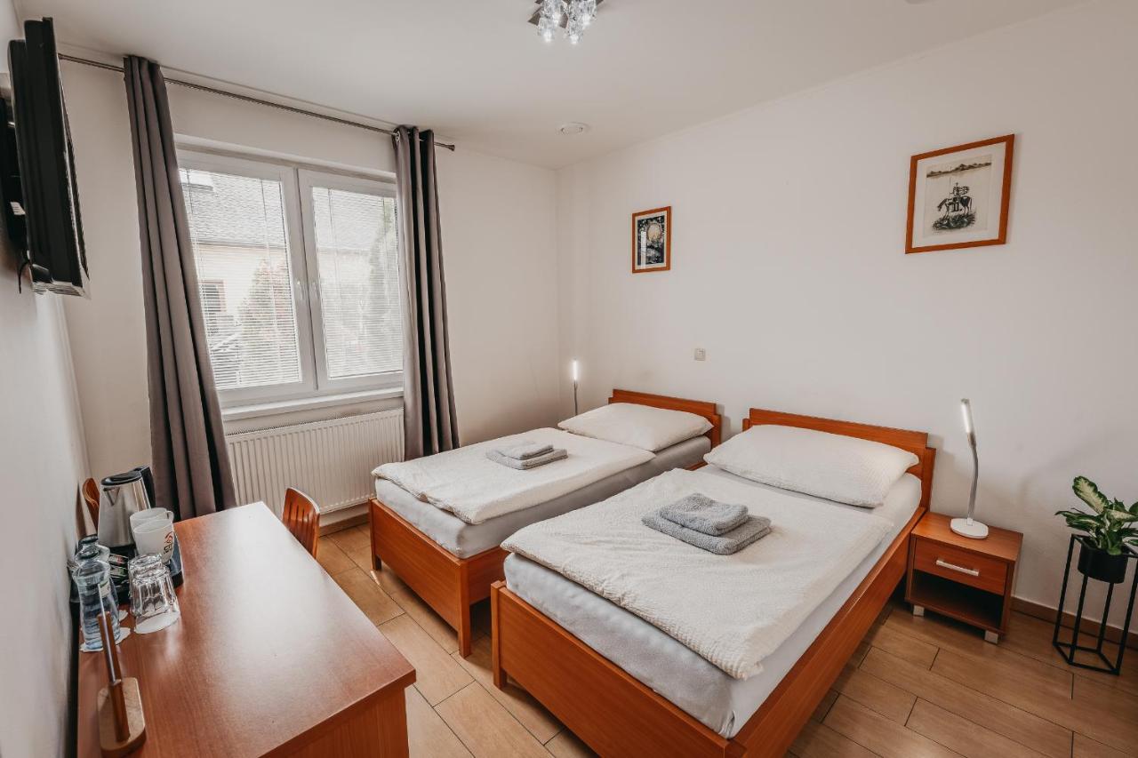 City Penzion Hotel Kassa Kültér fotó
