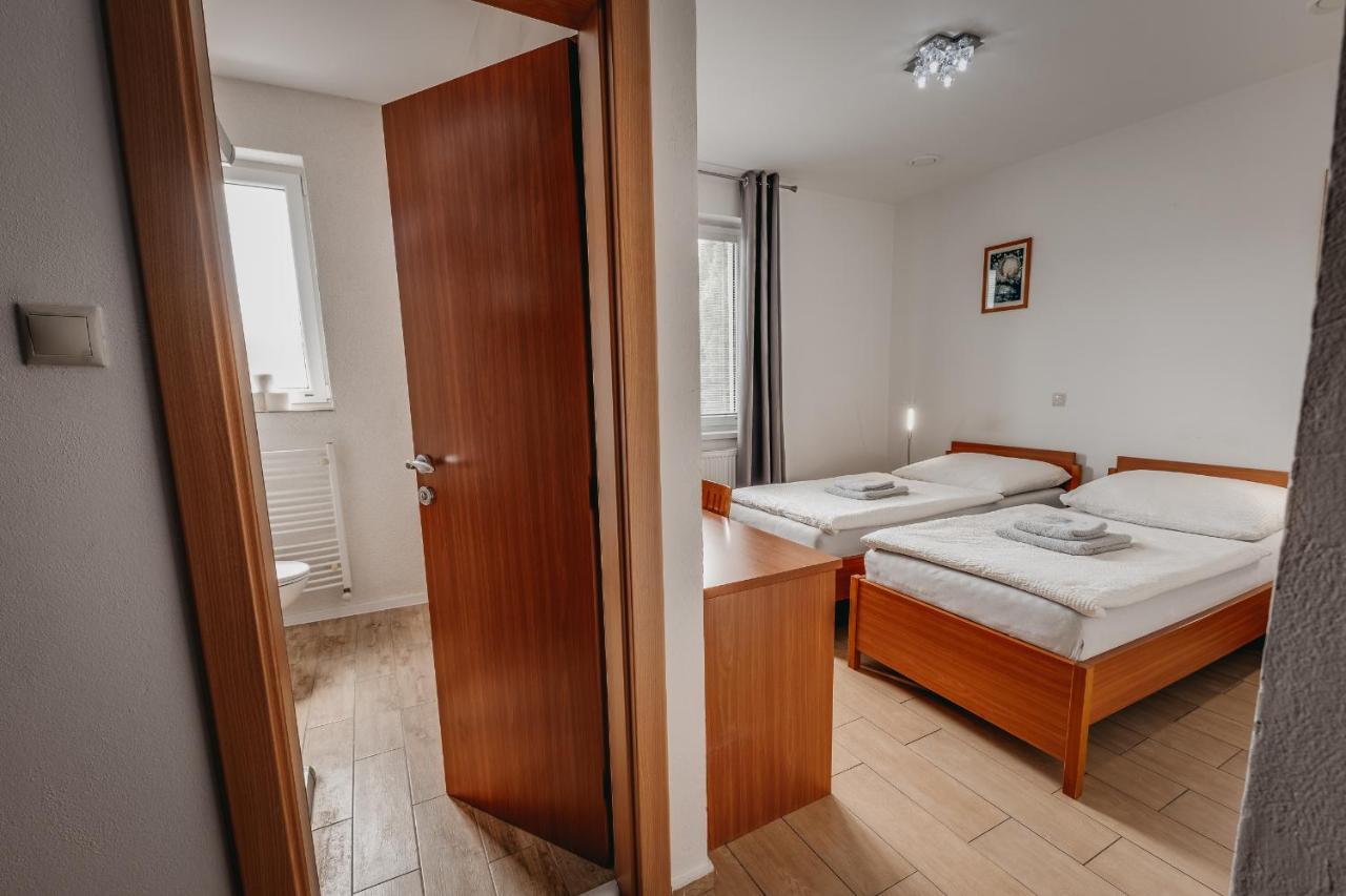 City Penzion Hotel Kassa Kültér fotó