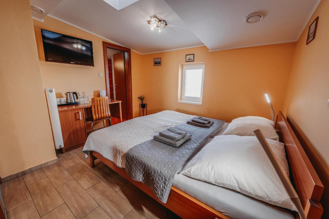 City Penzion Hotel Kassa Kültér fotó