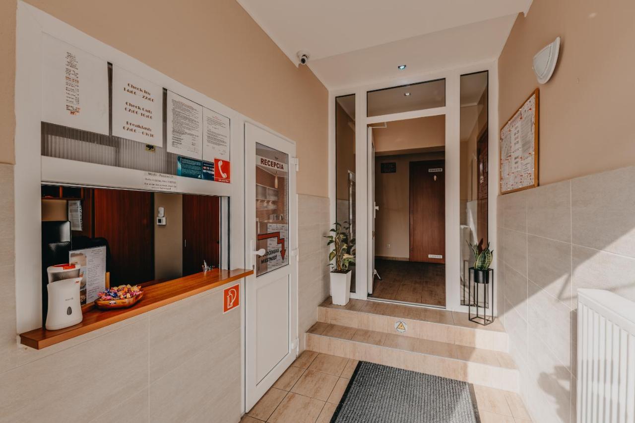 City Penzion Hotel Kassa Kültér fotó
